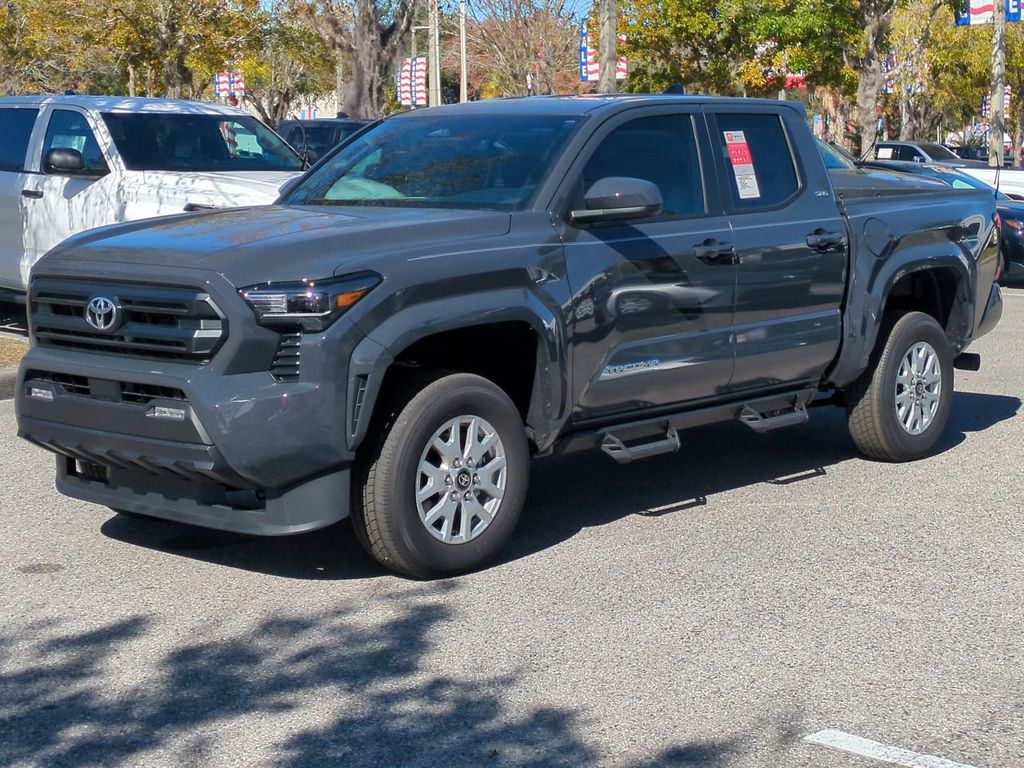2025 Toyota Tacoma SR5's photo