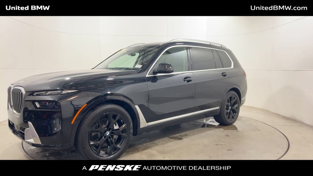 Thumbnail: 2025 BMW X7 - 4