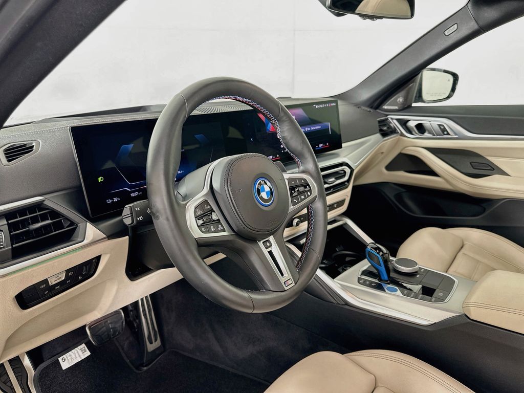 Thumbnail: 2023 BMW i4 - 9