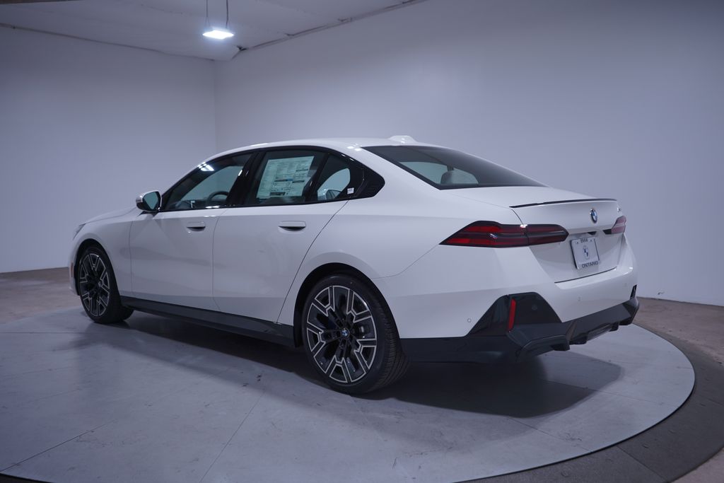 Thumbnail: 2026 BMW 5 Series - 3