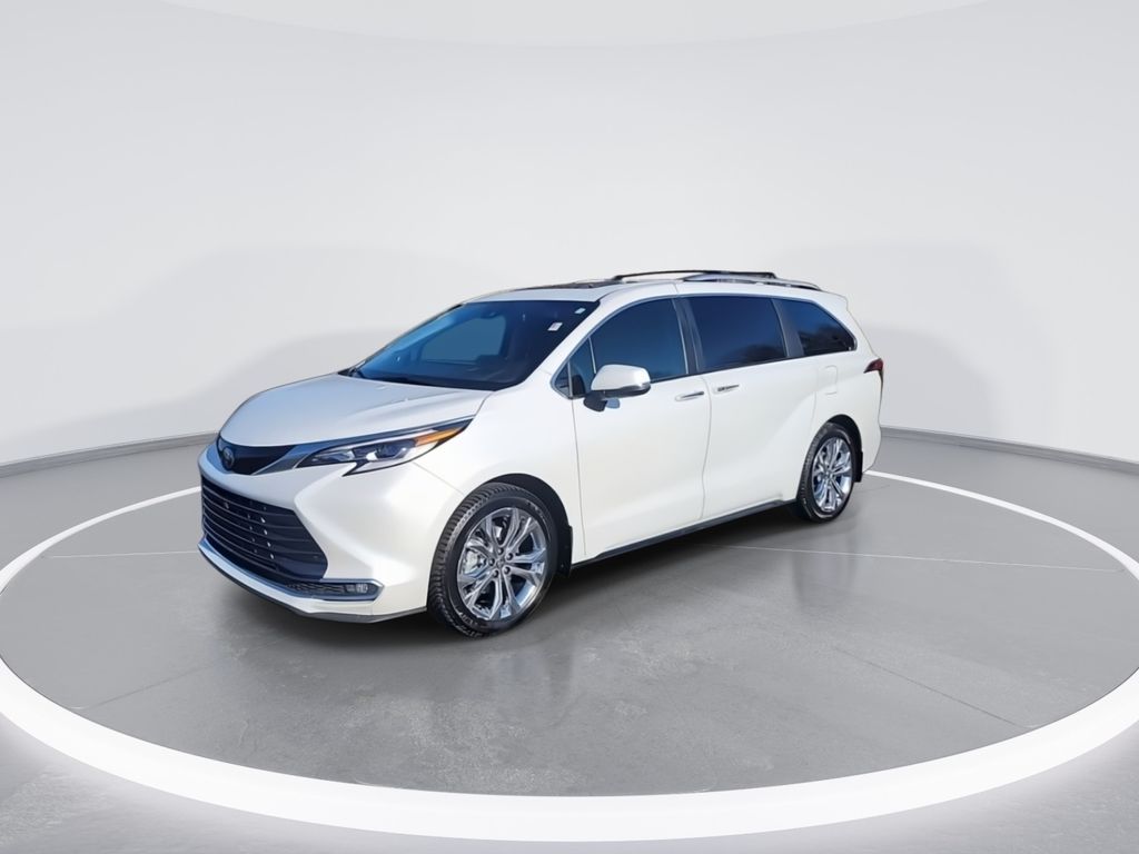 2022 Toyota Sienna Platinum 4