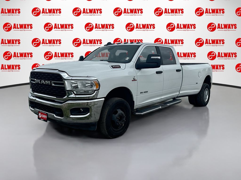 2023 RAM 3500 Big Horn 4X4 Crew Cab LWB's photo