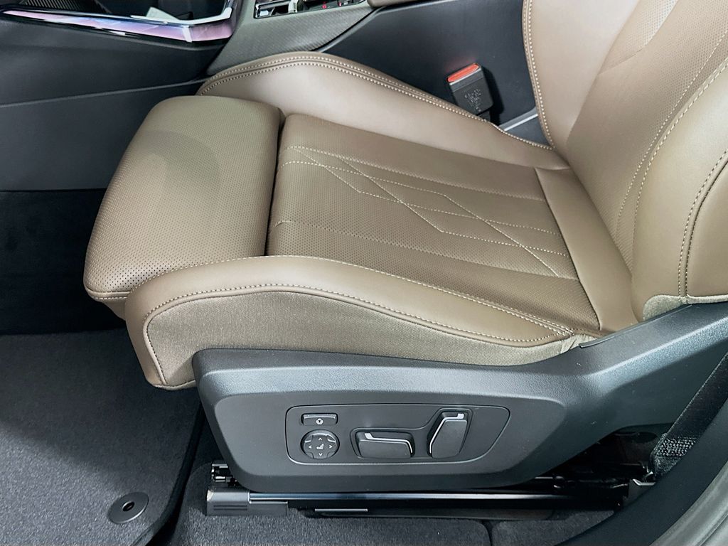 Thumbnail: 2026 BMW X3 - 21