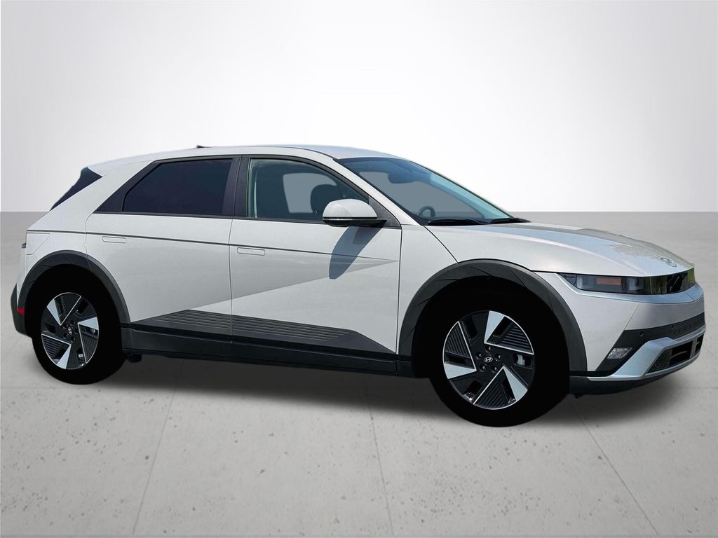 2025 Hyundai IONIQ 5 SE