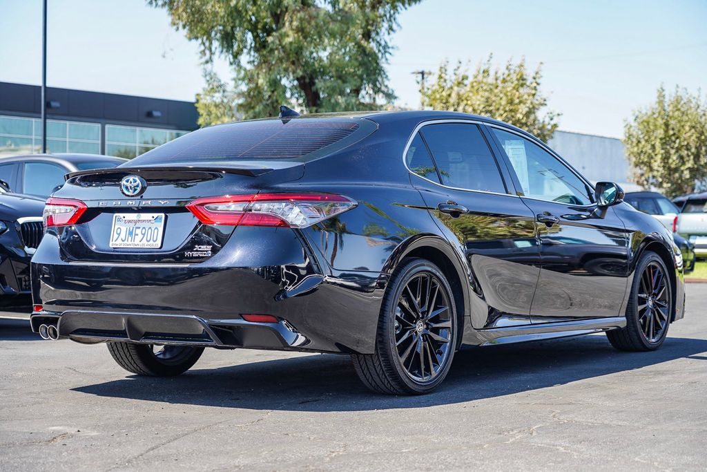 2024 Toyota Camry Hybrid XSE 8