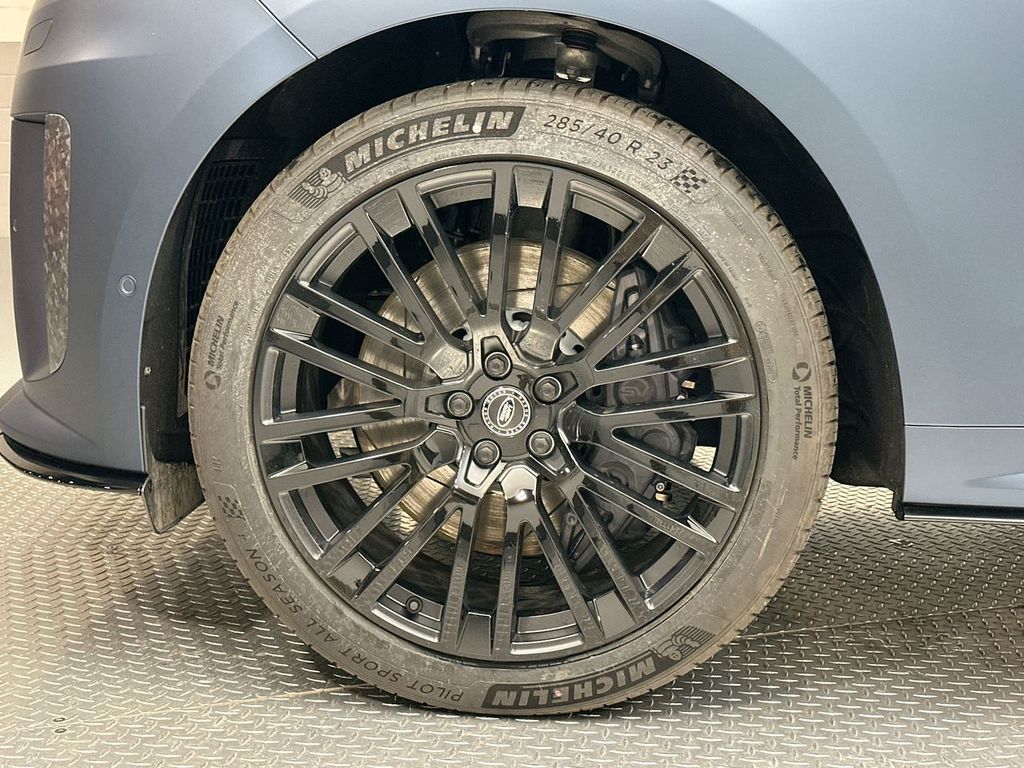 2025 Land Rover Range Rover Sport  5