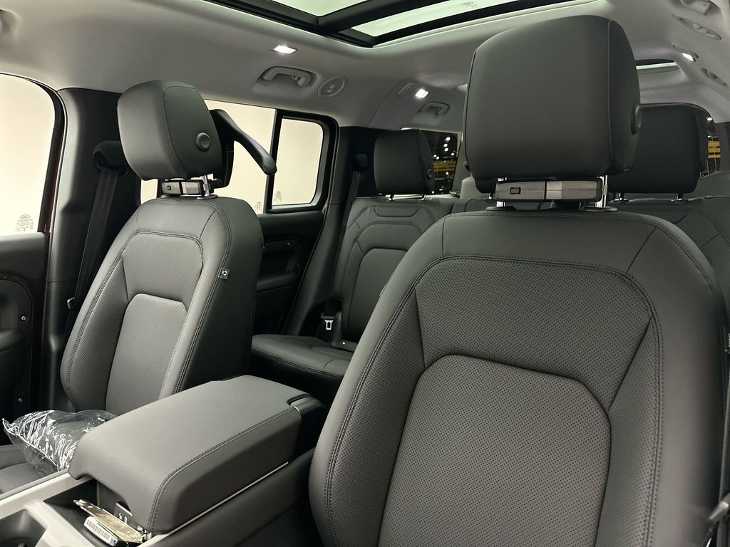 Thumbnail: 2026 Land Rover Defender - 11