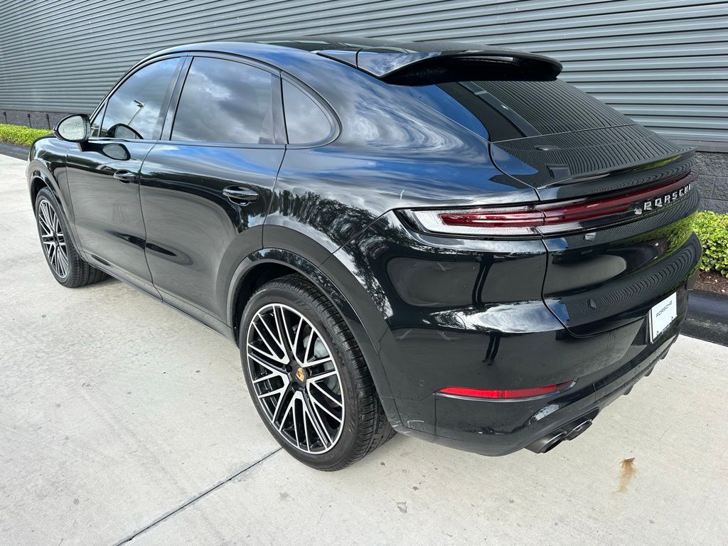 Thumbnail: 2024 Porsche  - 3