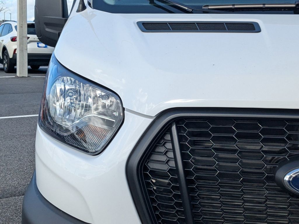 2025 Ford Transit 250