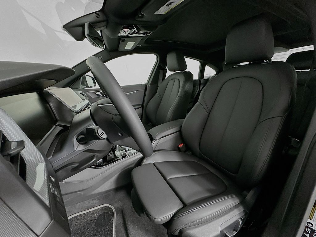 Thumbnail: 2024 BMW 2 Series - 16