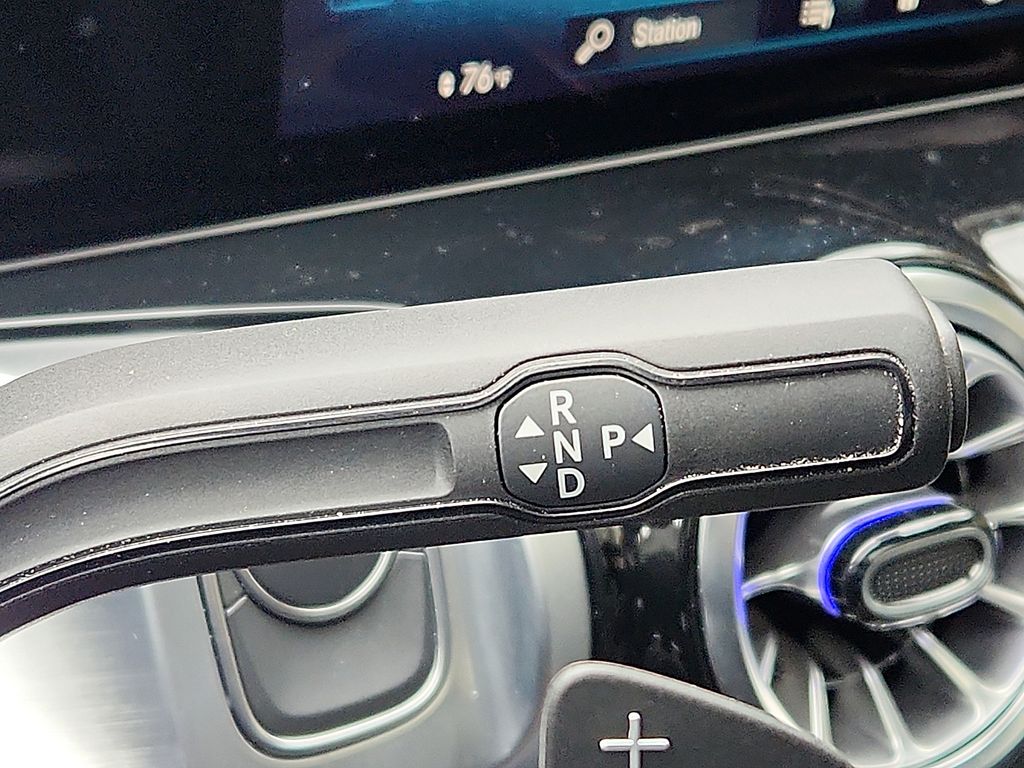 Thumbnail: 2023 Mercedes-Benz EQB - 15