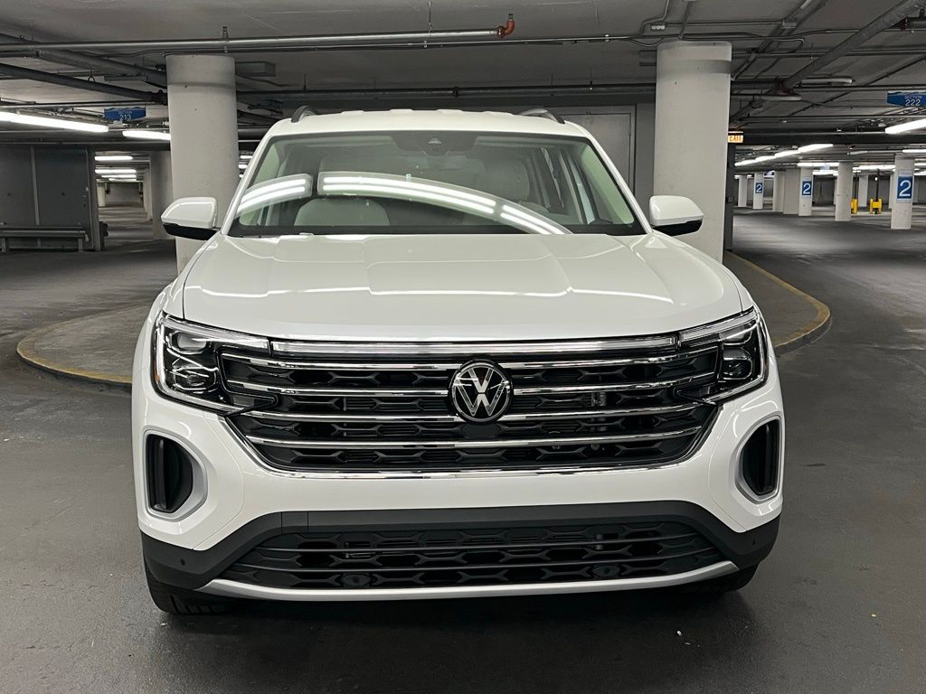2026 Volkswagen Atlas SE w/Tech - Photo 32