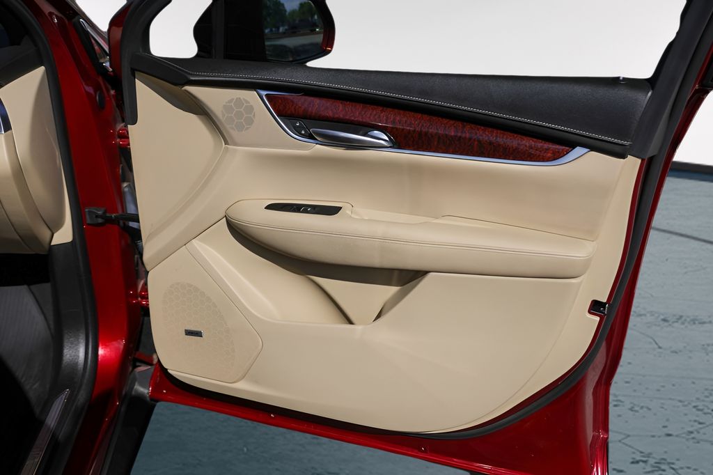 Used Car 2017 Cadillac Xt5  Luxury For Sale Under $20,000 In Austin, Texas