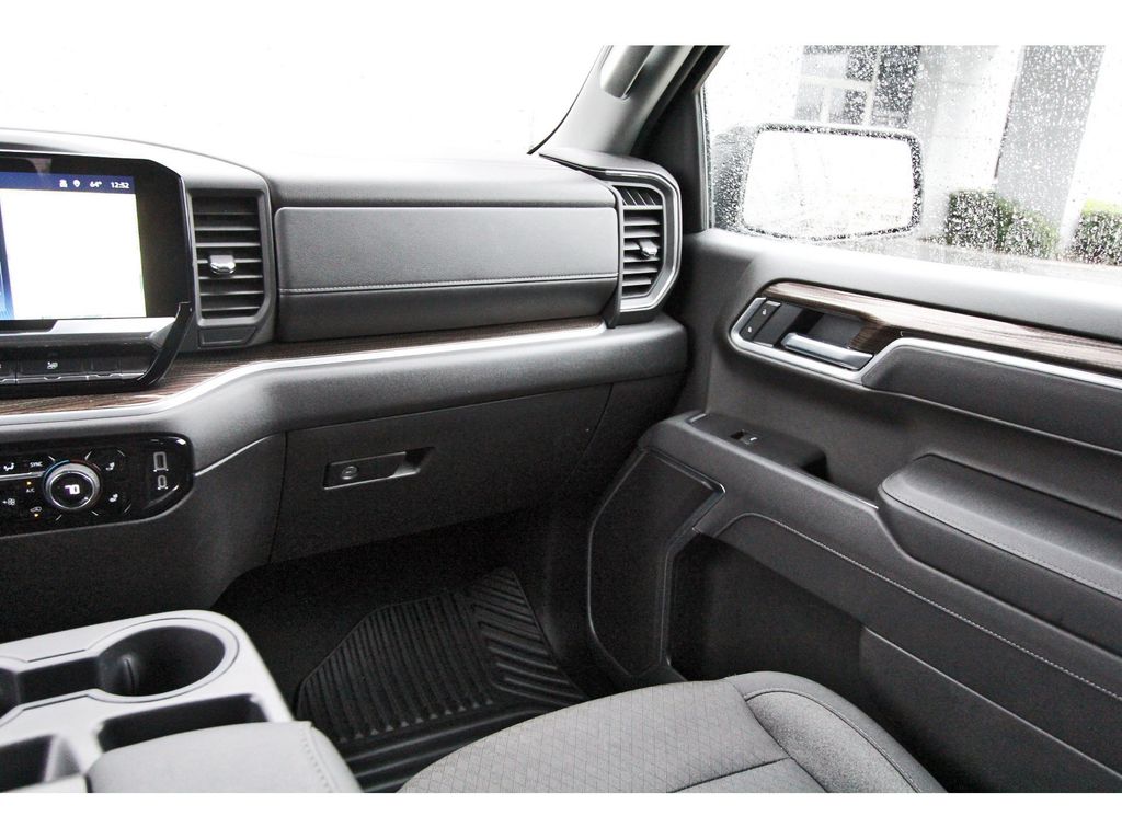 2026 Chevrolet Silverado 1500 RST - 9