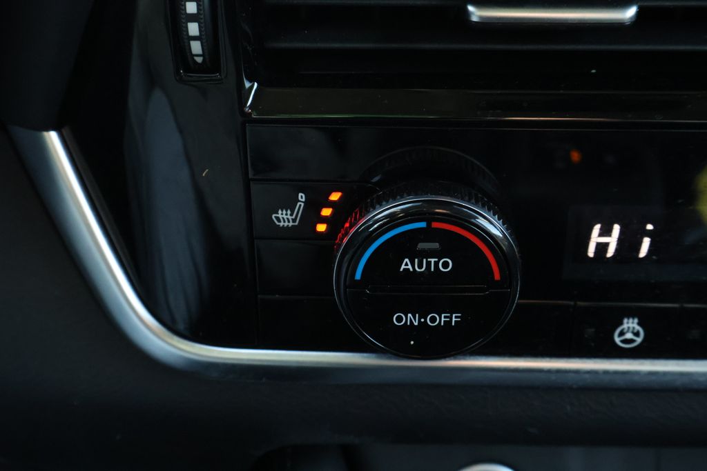 Thumbnail: 2023 Nissan Rogue - 27