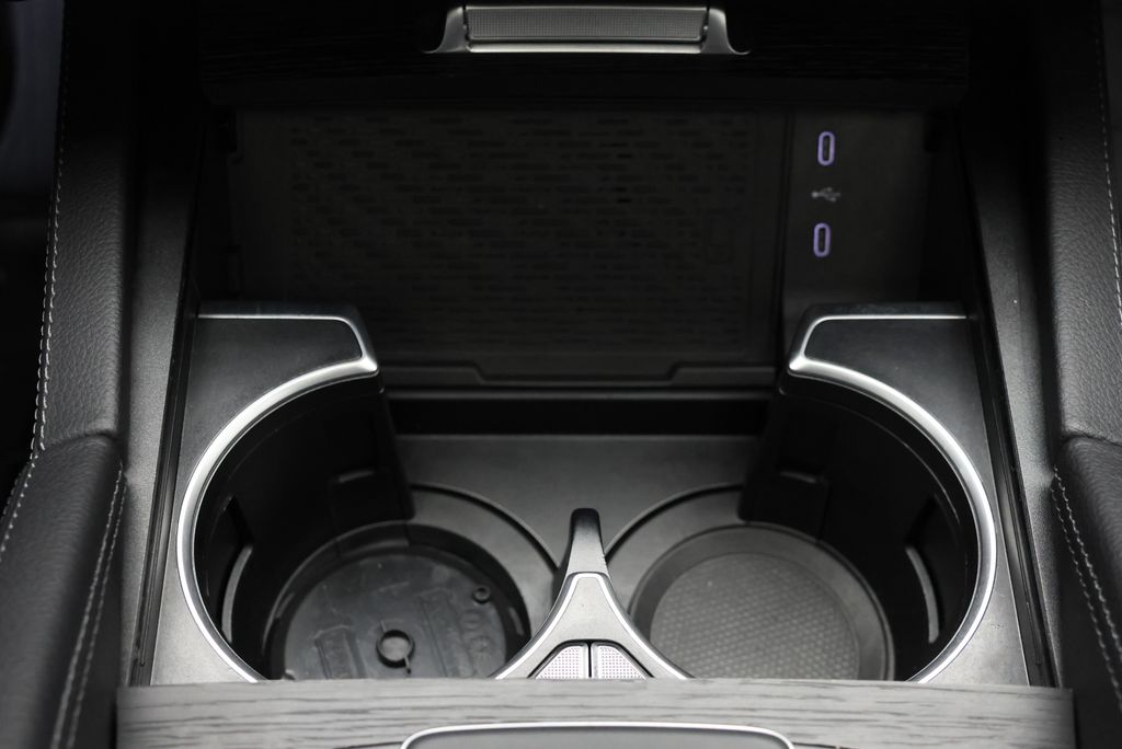 Thumbnail: 2026 Mercedes-Benz GLE - 28