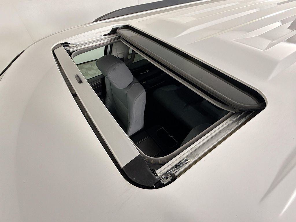 Thumbnail: 2024 Toyota Sequoia - 23