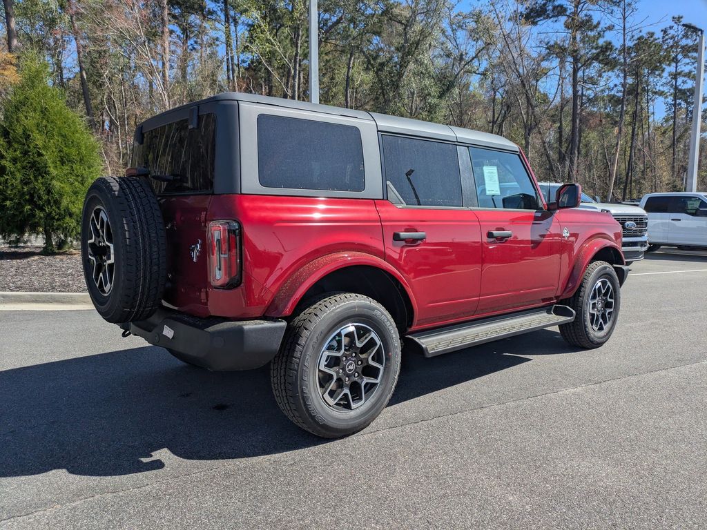 2026 Ford Bronco Outer Banks