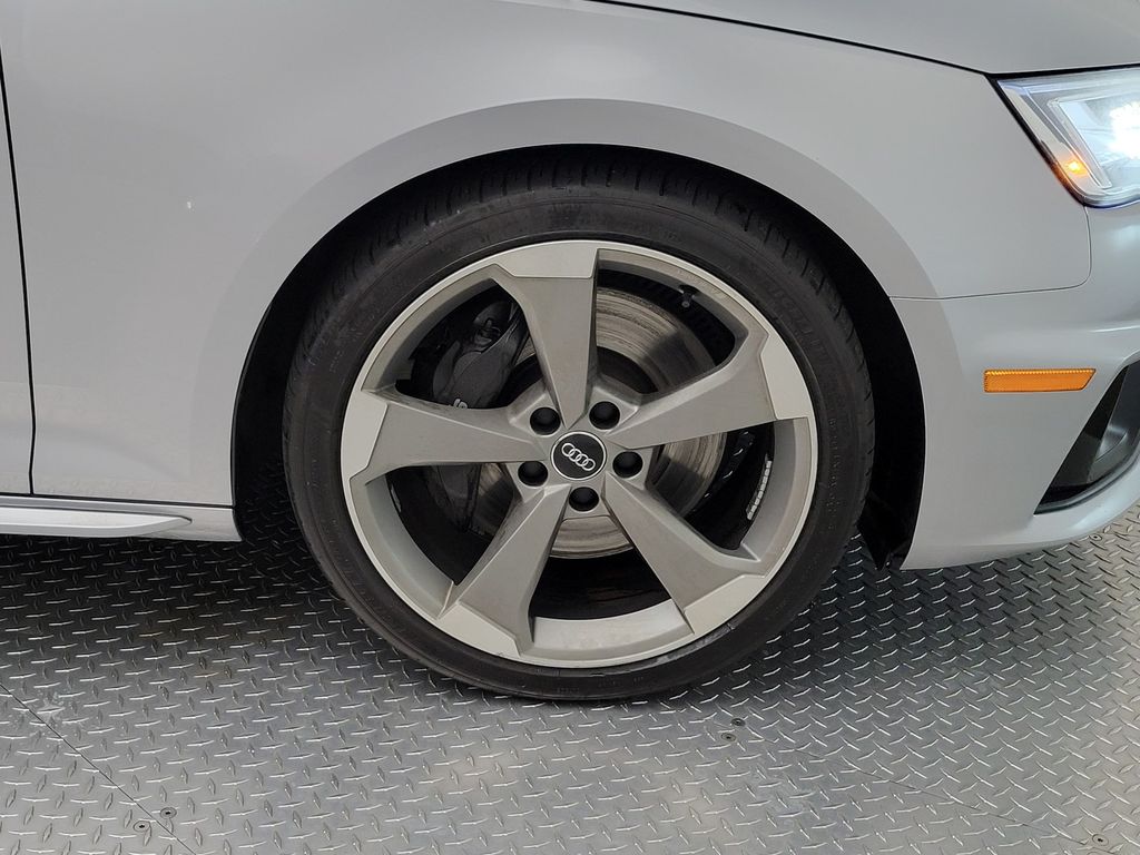 Thumbnail: 2019 Audi S4 - 10