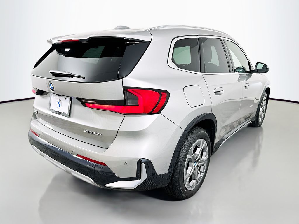 Thumbnail: 2026 BMW X1 - 5