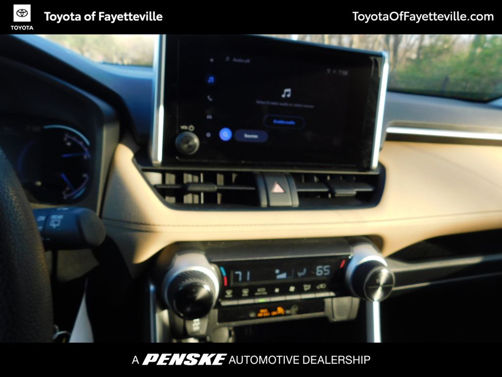 Thumbnail: 2025 Toyota RAV4 - 9