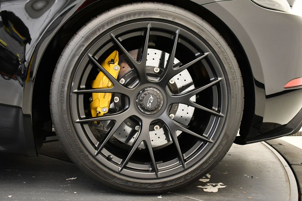 Thumbnail: 2025 Porsche  - 17