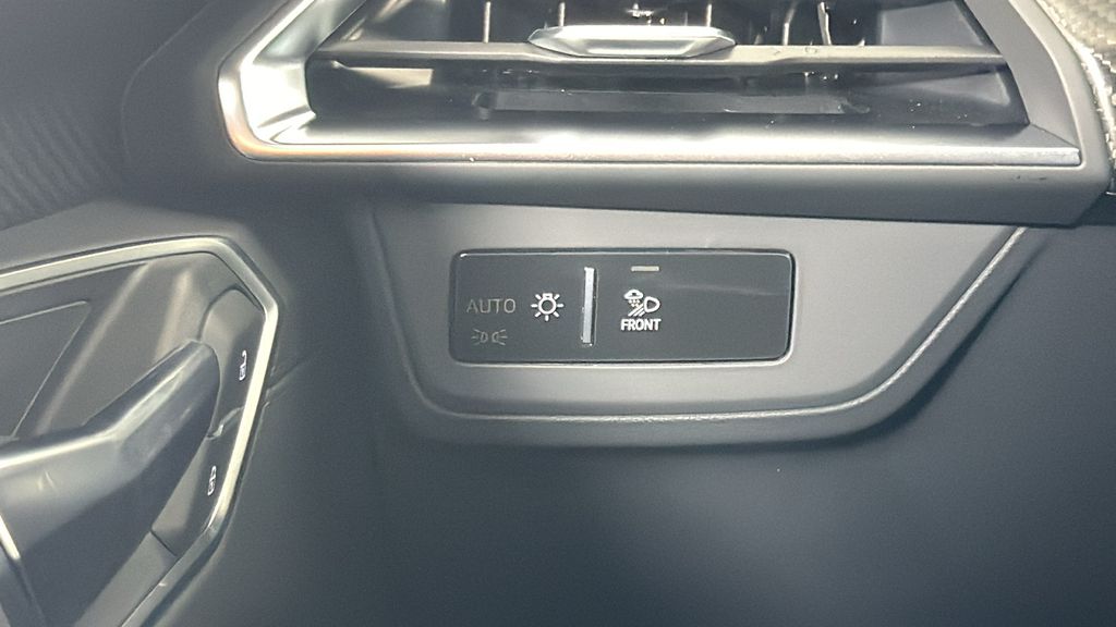 2025 Audi e-tron GT Premium Plus 18