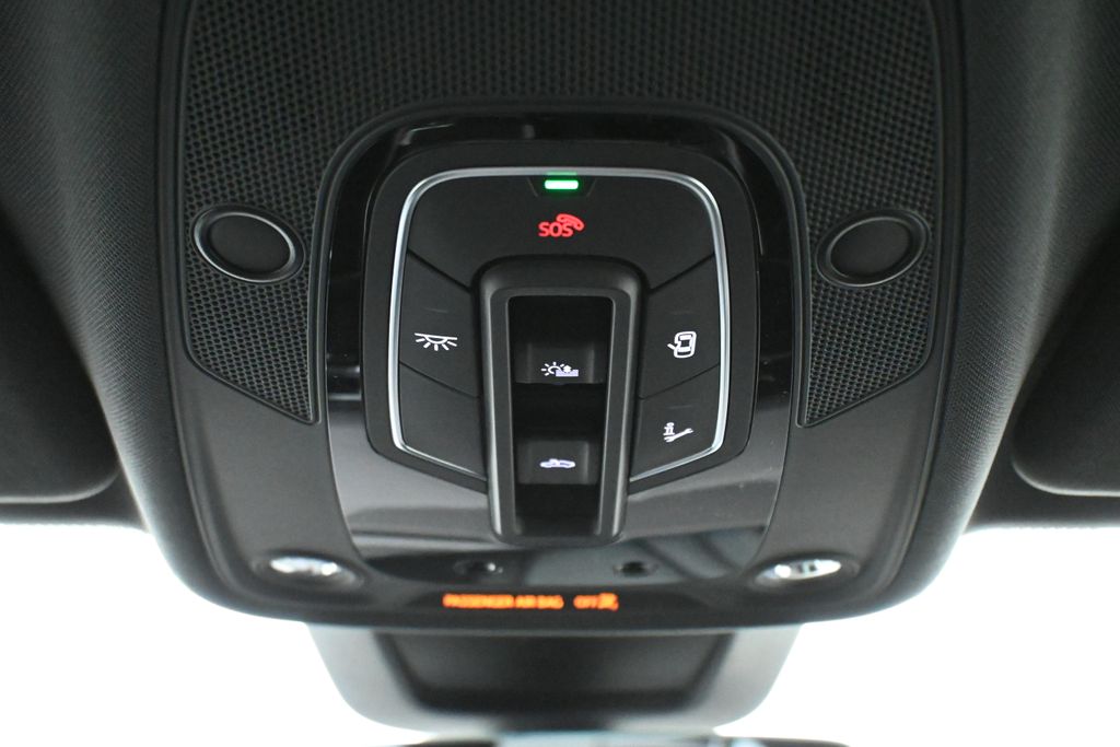 Thumbnail: 2026 Audi Q8 - 16