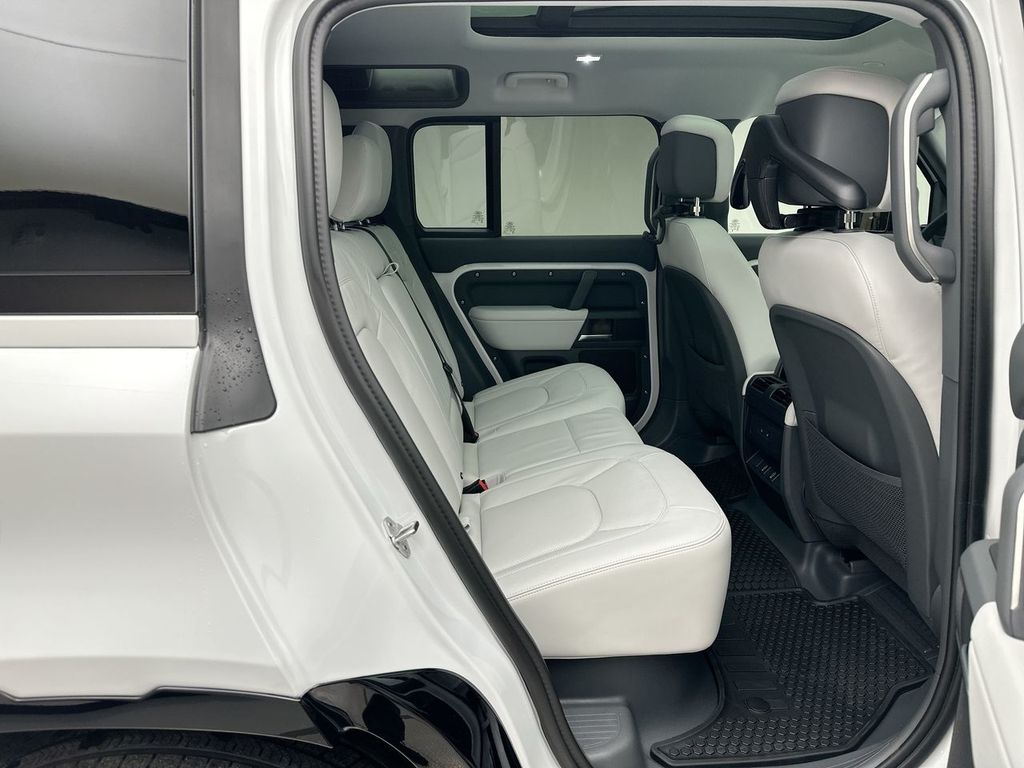 Thumbnail: 2026 Land Rover Defender - 7