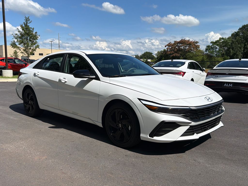 New 2026 White Hyundai SEL Sport image 8
