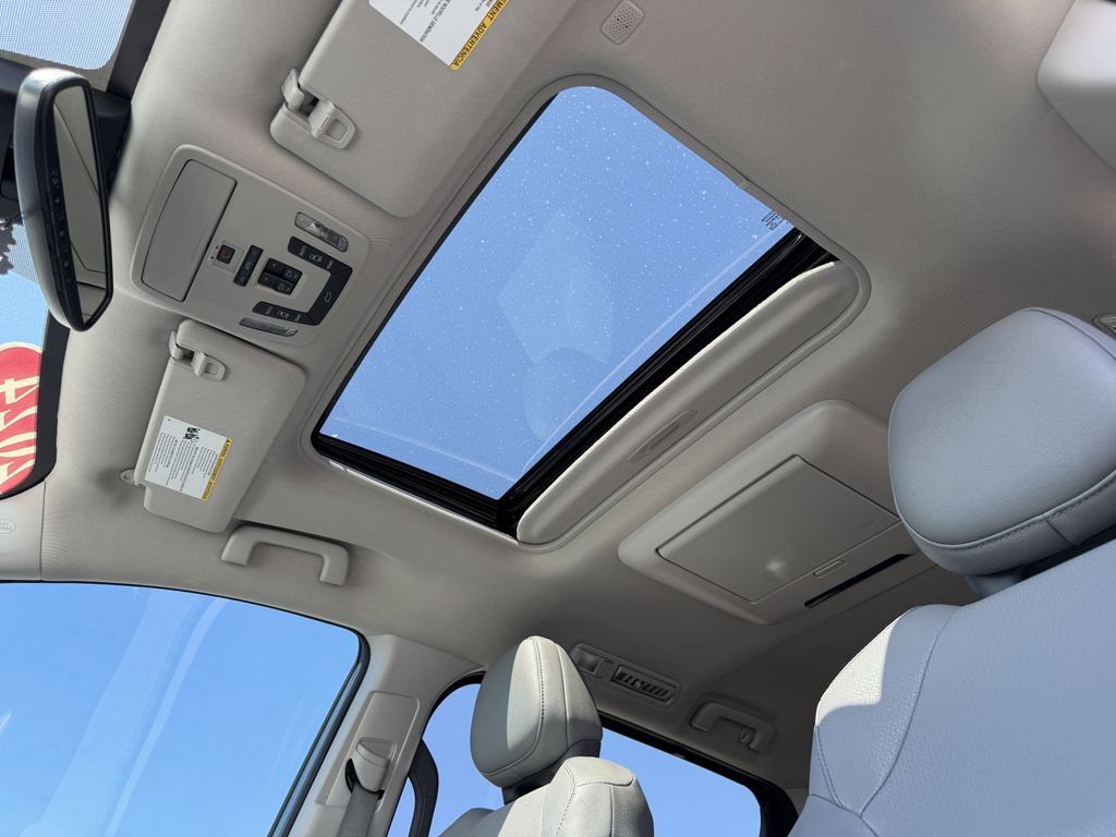 Used 2024 Toyota Sienna Van