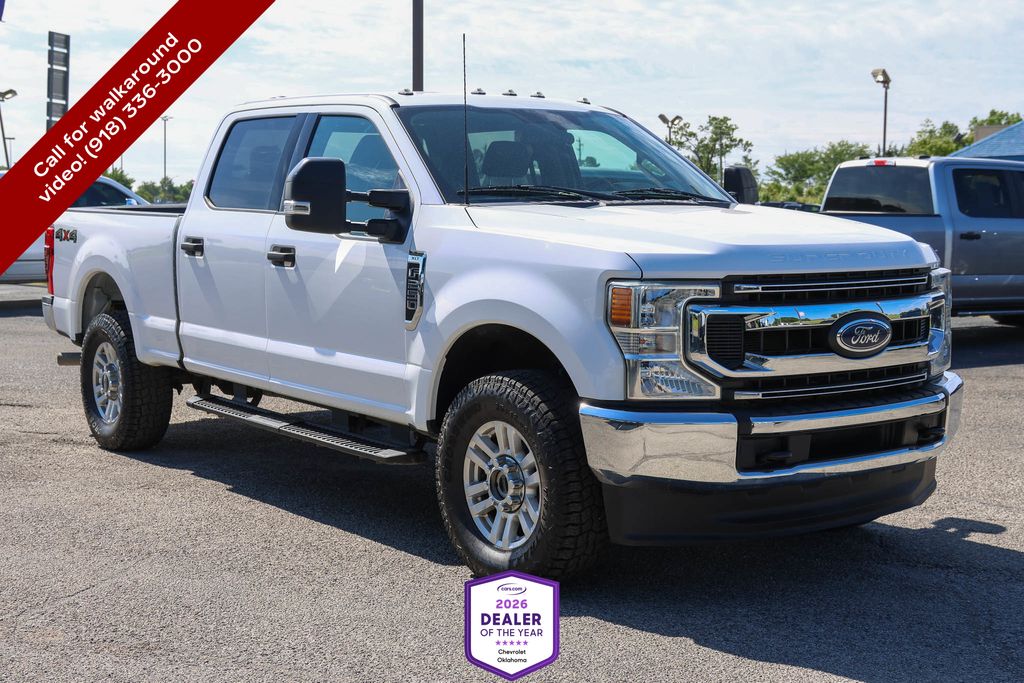 Oxford White 2022 Ford F-250 Super Duty XLT Crew Cab 4WD Pickup Truck Four-Wheel Drive 6-Speed Automatic