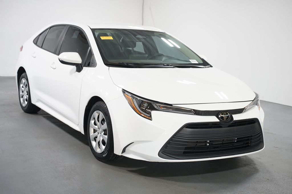 Thumbnail: 2024 Toyota Corolla - 3