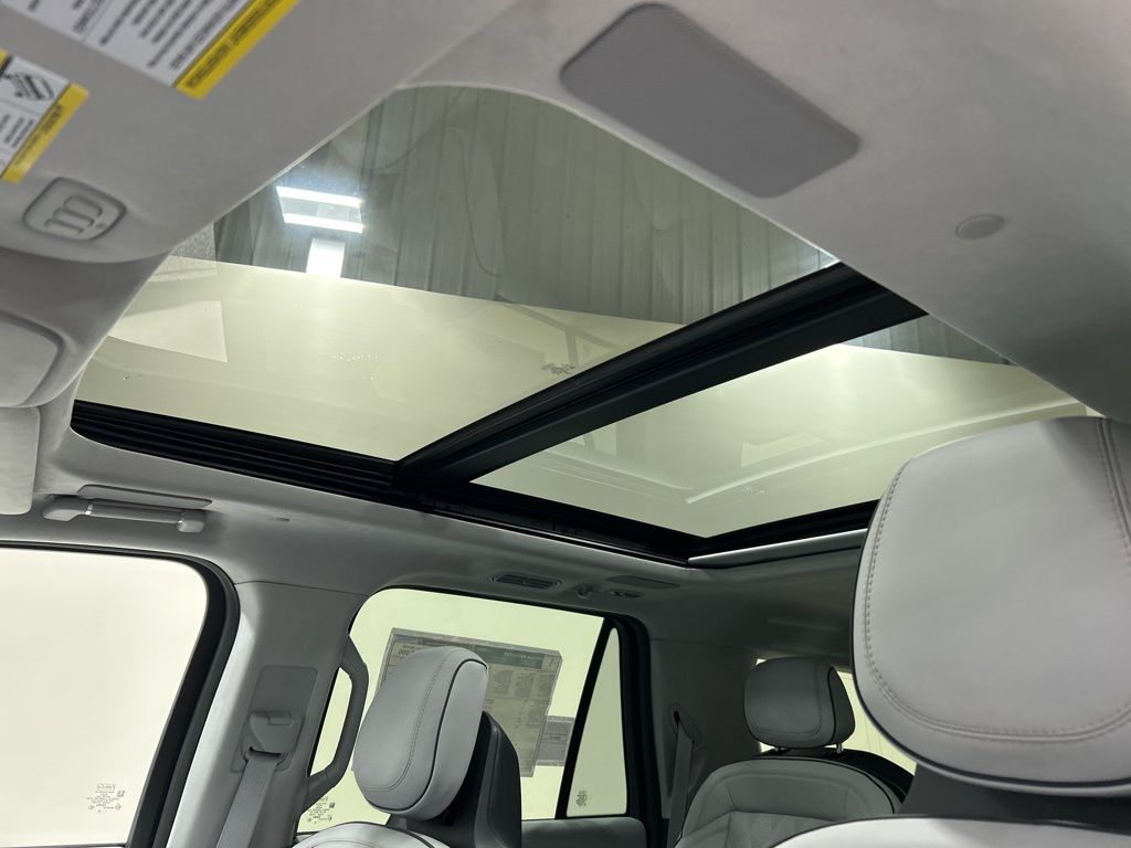 new 2026 Lincoln Navigator L car, priced at $138,045