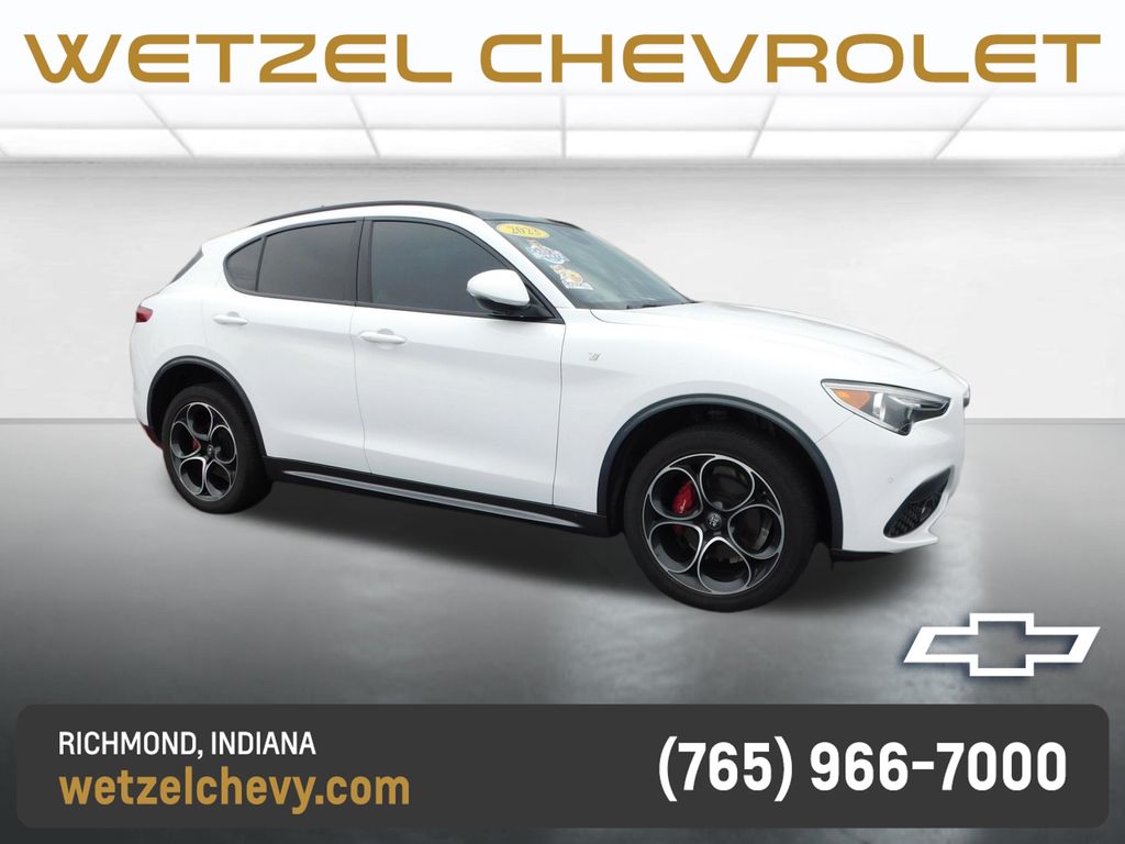 2023 Alfa Romeo Stelvio Ti AWD