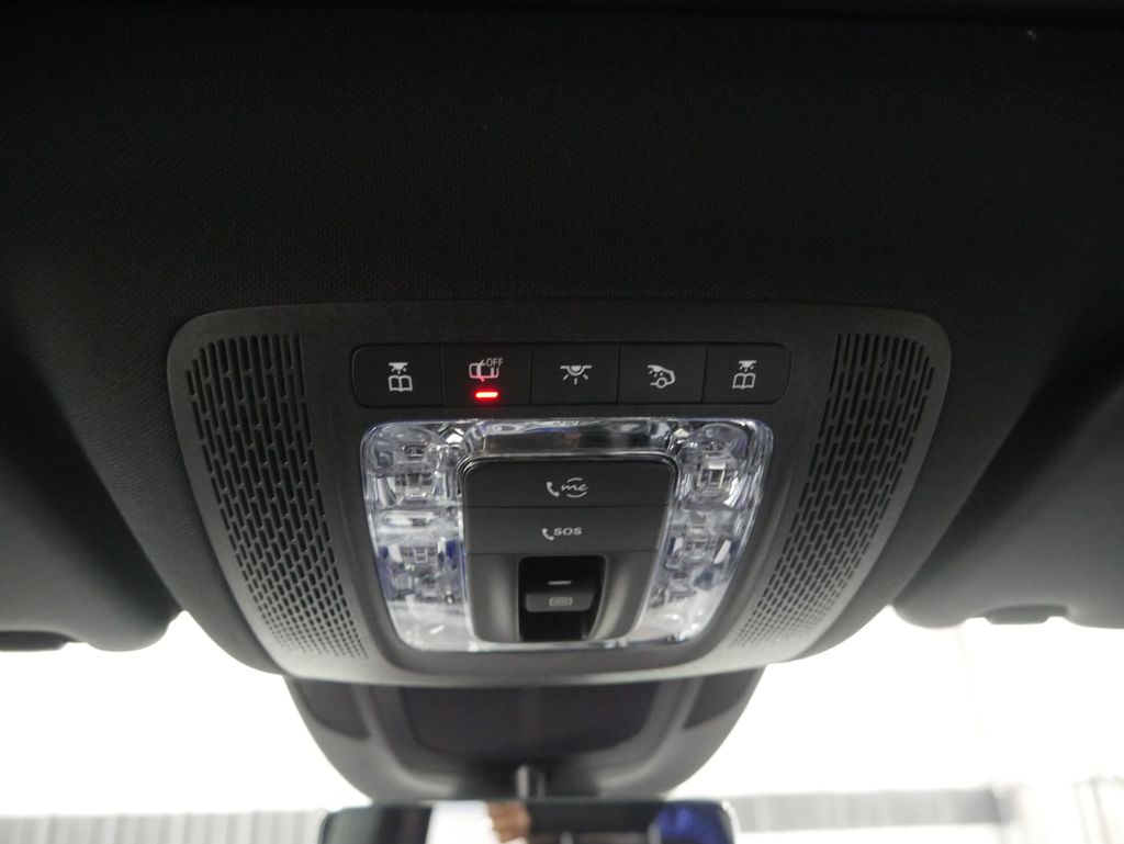 Thumbnail: 2026 Mercedes-Benz GLE - 32