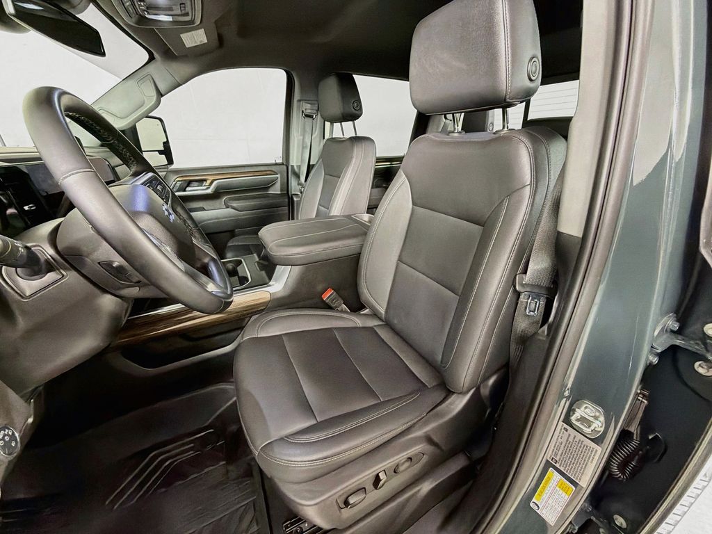 Used 2025 Chevrolet Silverado 2500HD Truck