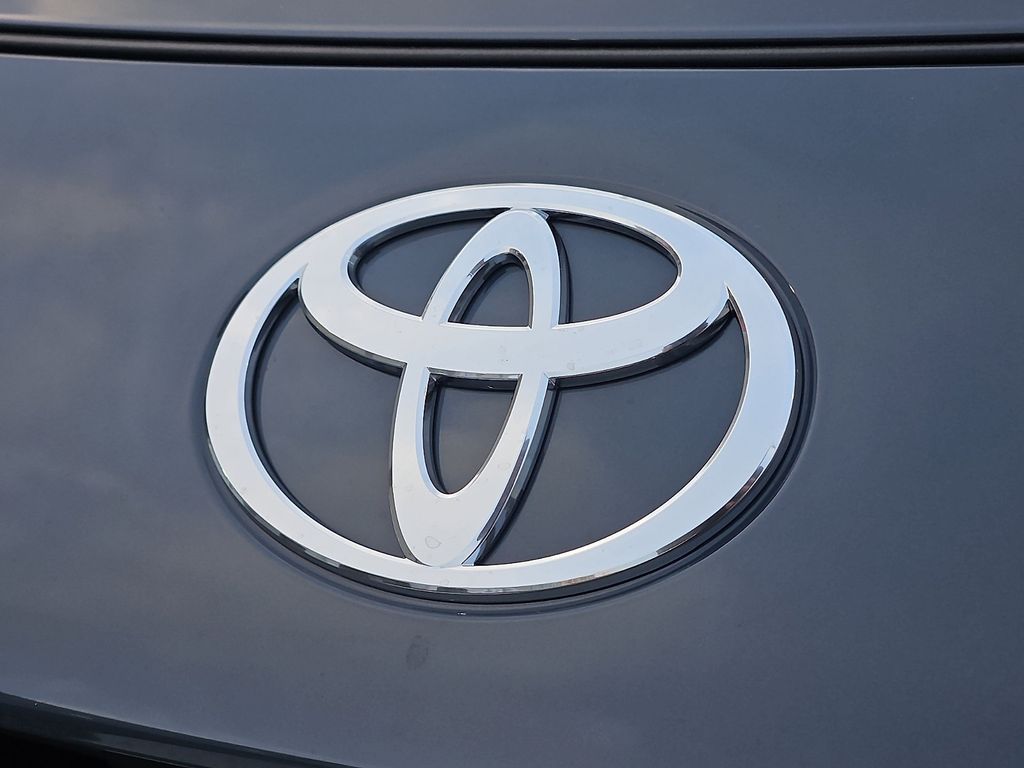 Thumbnail: 2026 Toyota Prius - 18