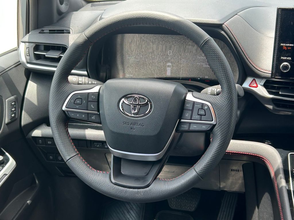Used 2025 Toyota Sienna Van