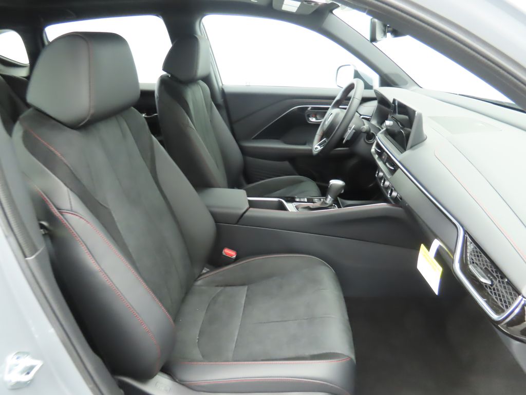 Thumbnail: 2025 Acura ADX - 22