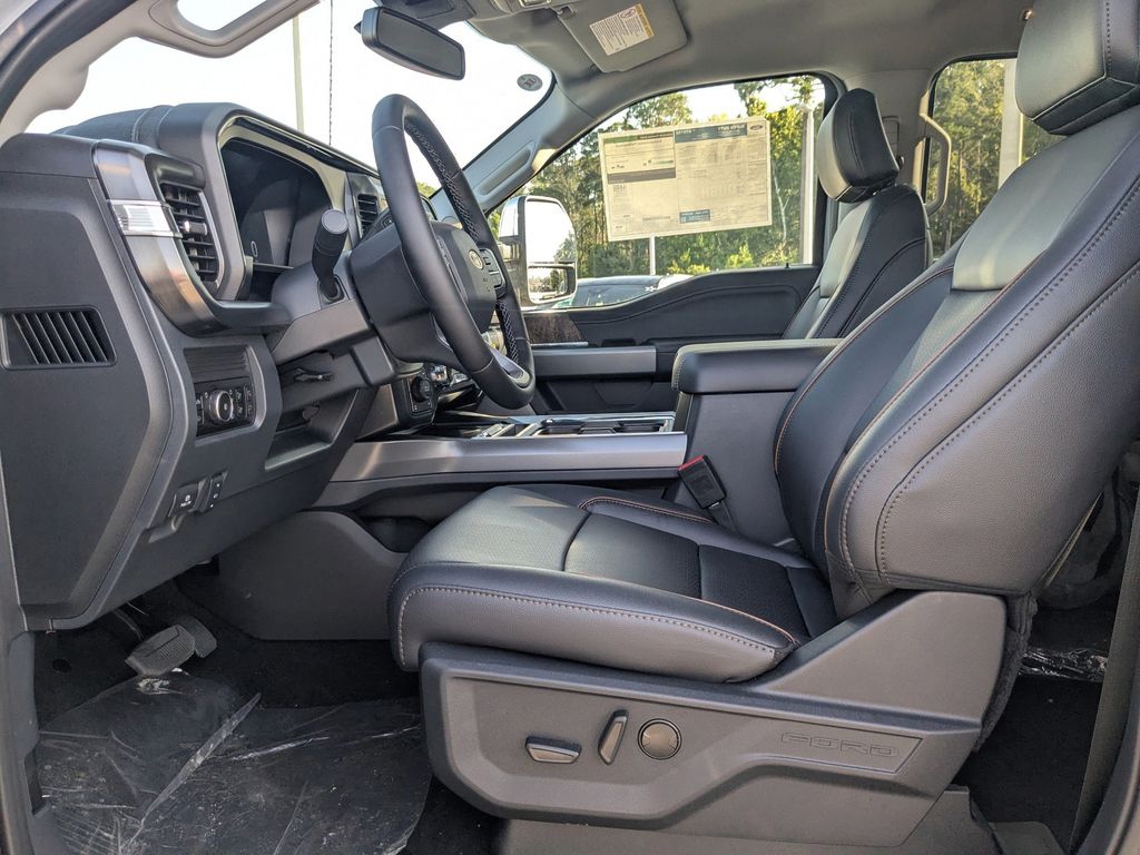 2025 Ford F-250 Super Duty Lariat