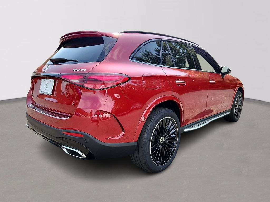 Thumbnail: 2027 Mercedes-Benz GLC - 3
