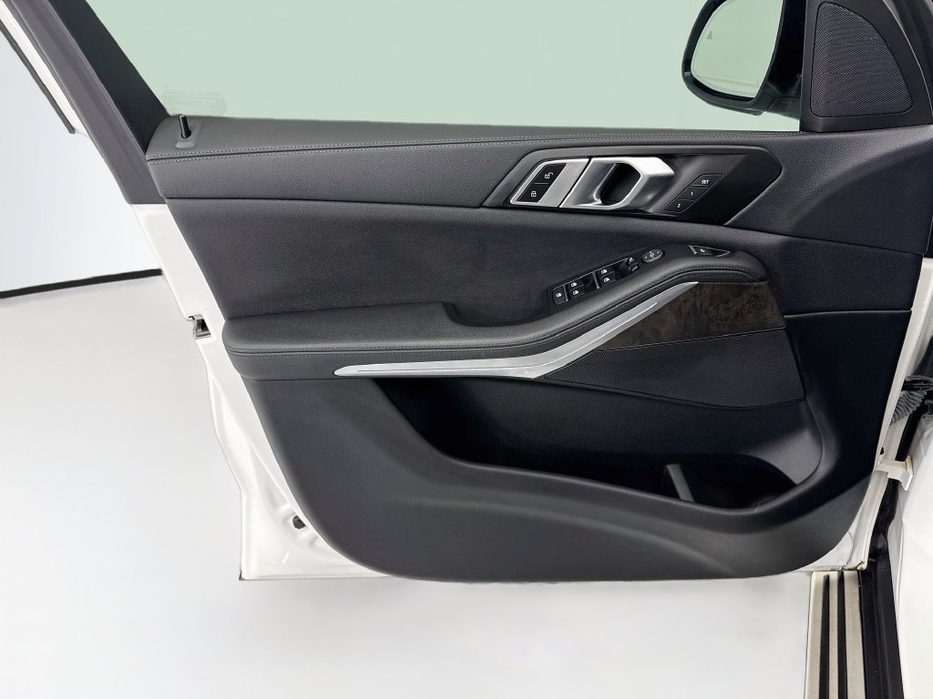Thumbnail: 2022 BMW X5 - 23