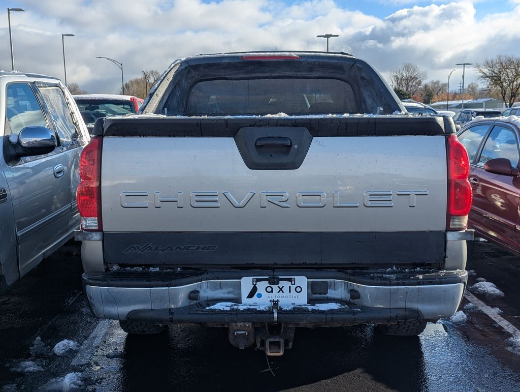 2003 Chevrolet Avalanche 1500 Base 4