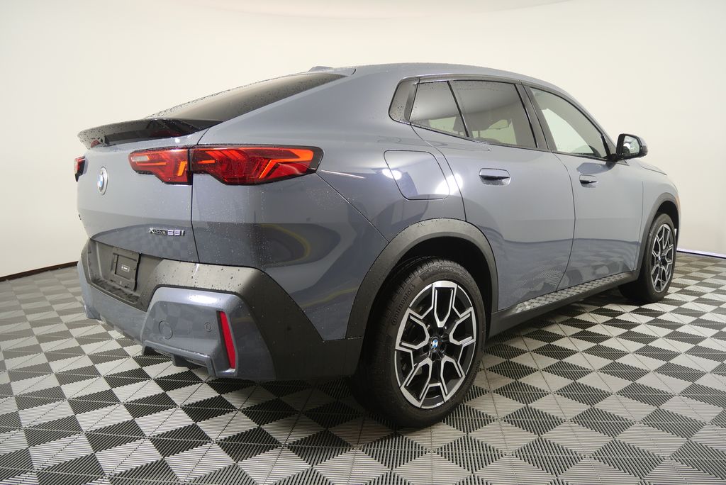 Thumbnail: 2024 BMW X2 - 3