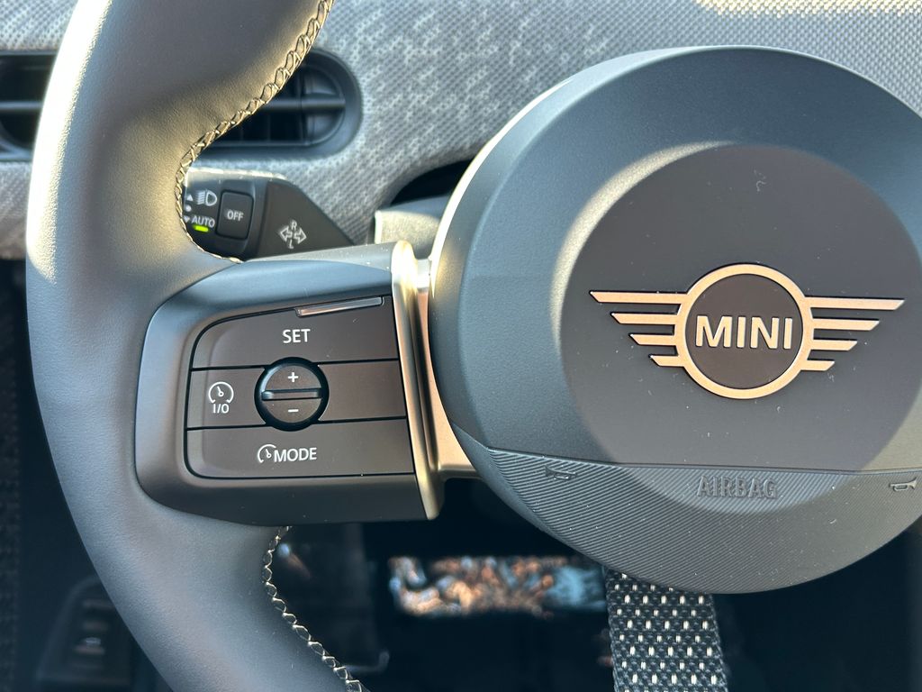Thumbnail: 2025 MINI Cooper - 19