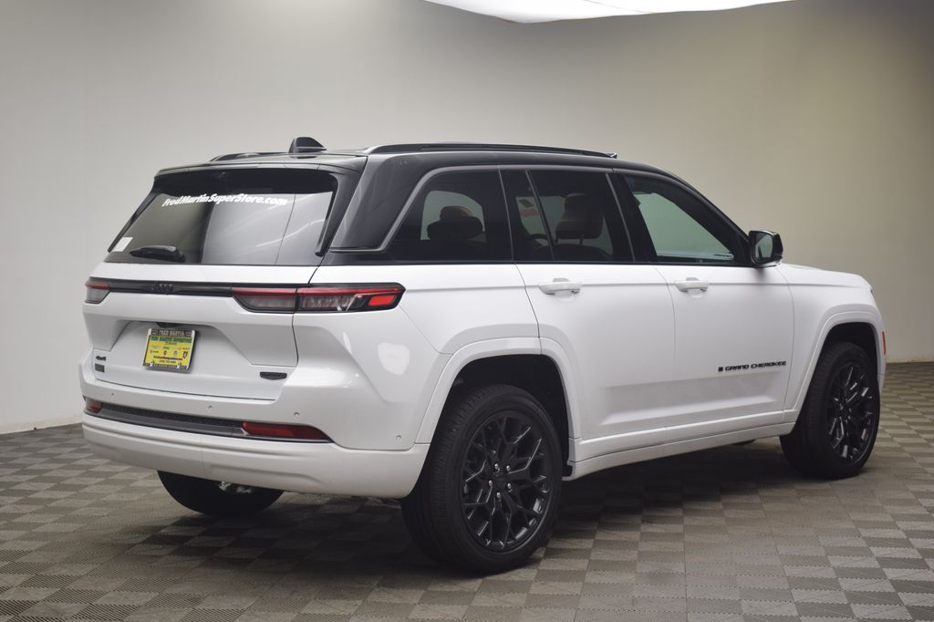 new 2026 Jeep Grand Cherokee car, priced at $61,089