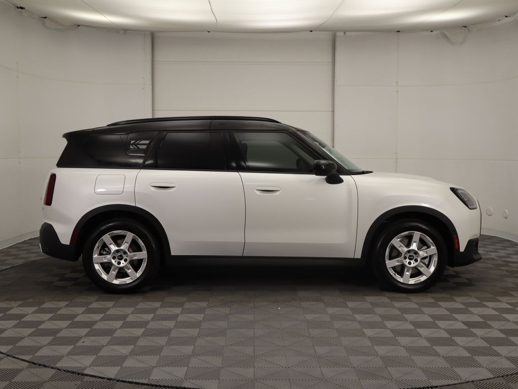 2025 MINI Cooper Countryman Base 4