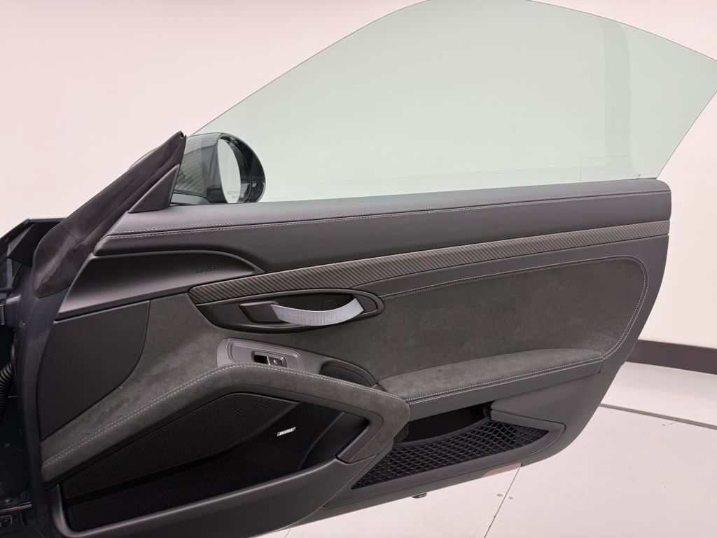 Thumbnail: 2025 Porsche  - 27