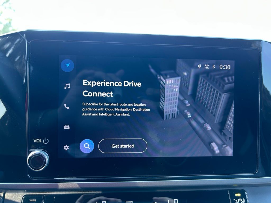 Thumbnail: 2025 Toyota Camry - 24